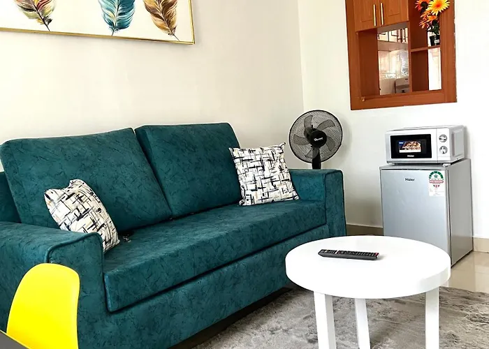Dees Apartment Milimani - Fast Wifi & Secure Parking