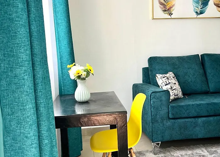 Dees Apartment Milimani - Fast Wifi & Secure Parking