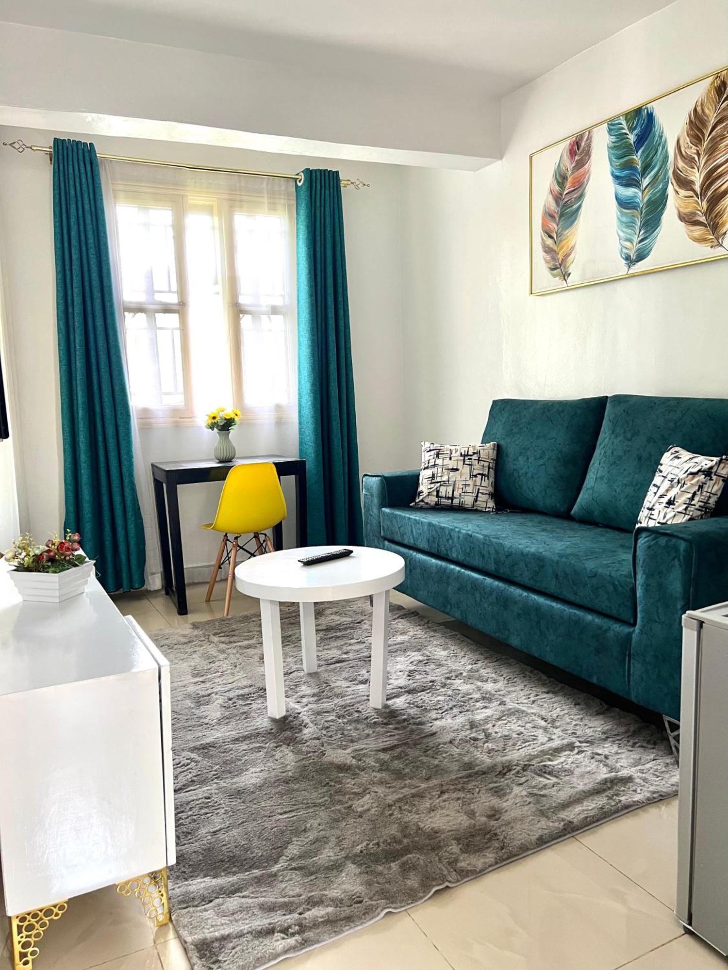 Apartment Dees Milimani - Fast Wifi & Secure Parking *